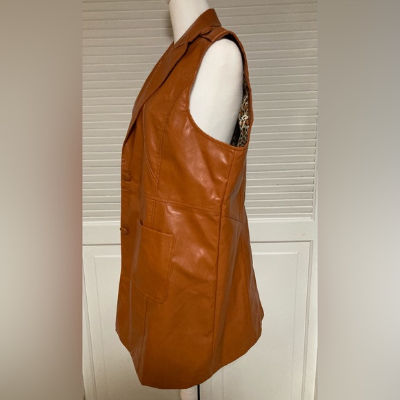 EUC Faux Leather Vest Size XL - Picture 3 of 10